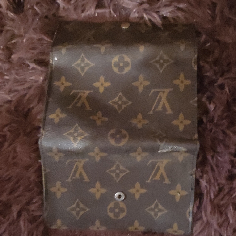 Louis Vuitton Dark Brown Monogram Wallet - Picture 3 of 13